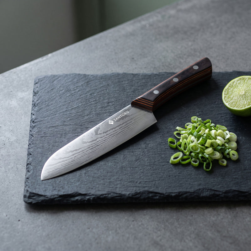Nóż Santoku