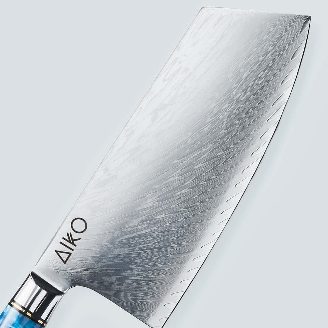 Aiko Blue (あいこ, アイコ) Stalowy nóż Damascus z kolorowym niebieskim uchwytem żywicy